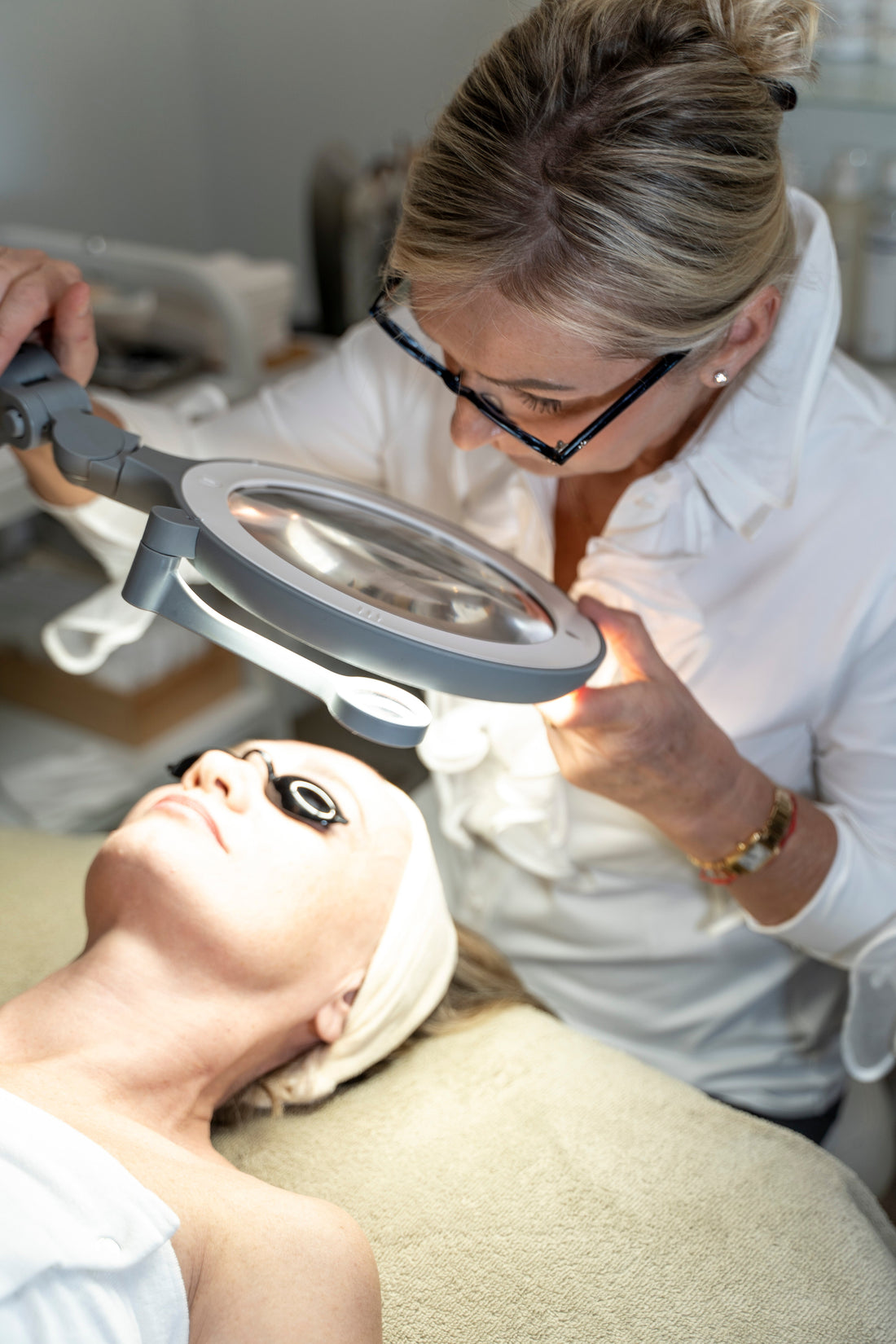 What Is the Best Facial After 50? A Luxury Skincare Expert Explains How to Choose the Right Treatment